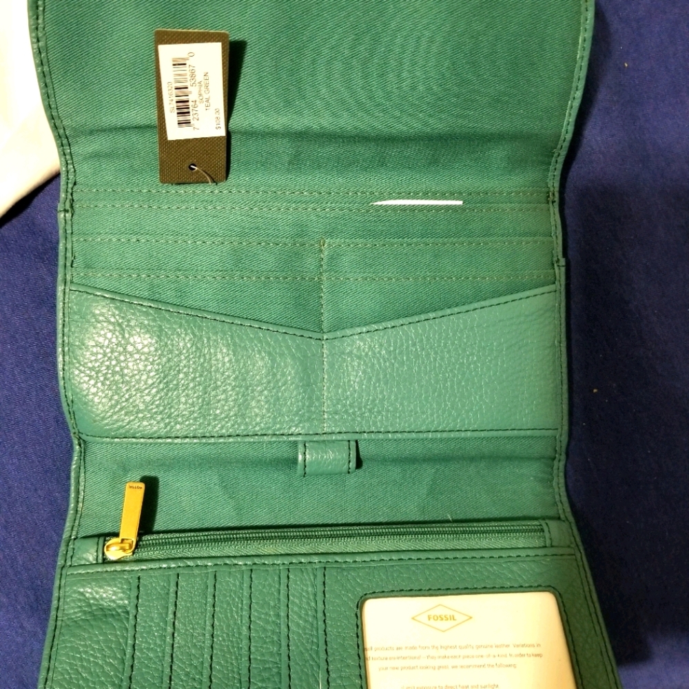 Fossil brand new !